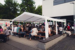 Mehr über den Artikel erfahren AFTER-WORK-PARTY IM SPORTPARK 18-90 – EIN VOLLER ERFOLG